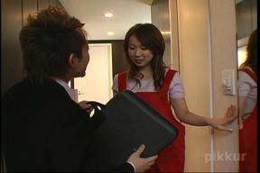Young Wife vs Sales Man Yui Kazaki 02