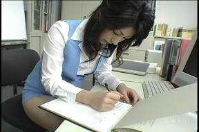OFFICE LADY TROUBLE IN OFFICE Mariko Shiraishi 01
